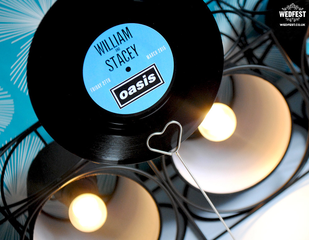 vinyl record wedding idea