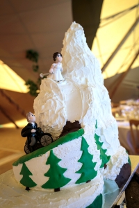 ski cycling wedding cake