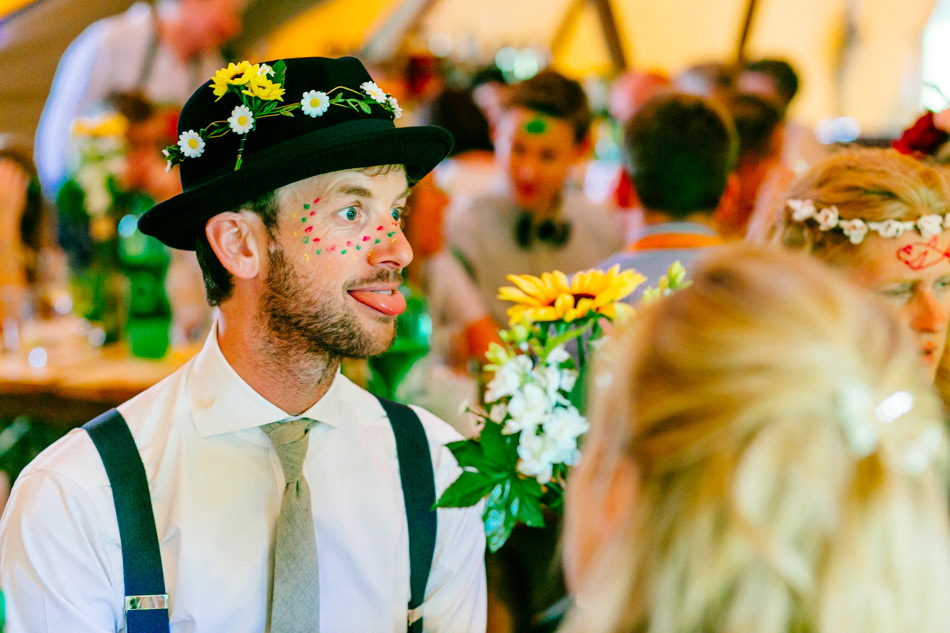 festival sussex wedding glastonbury tipi wedding