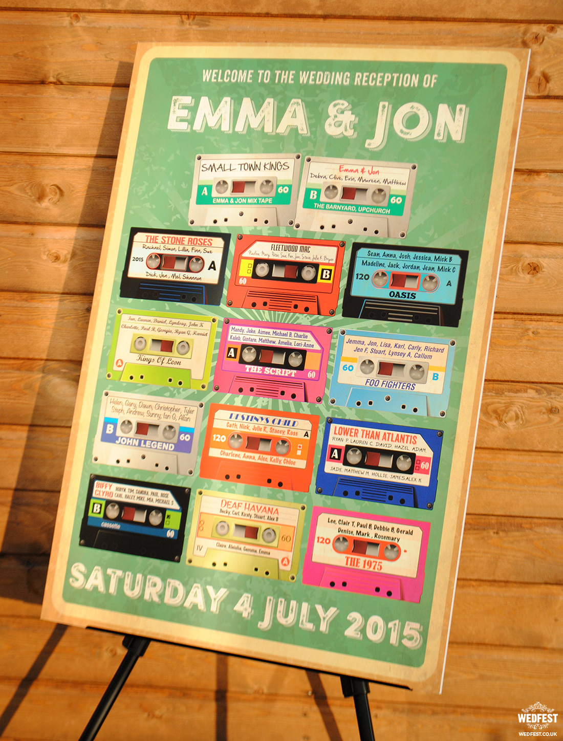 retro cassettes wedding seating plan