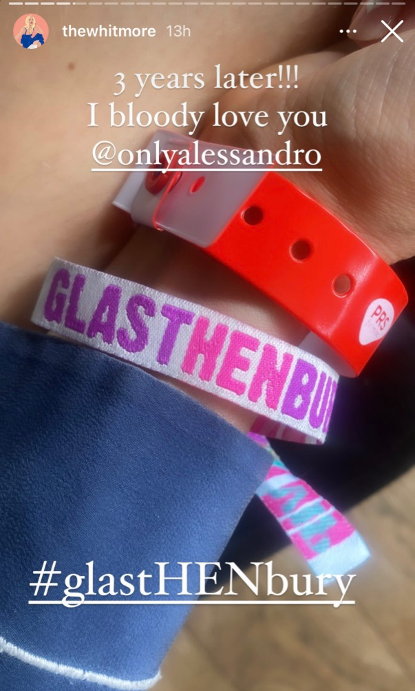 glasthenbury hen party wristbands laura whitmore glastonbury festival