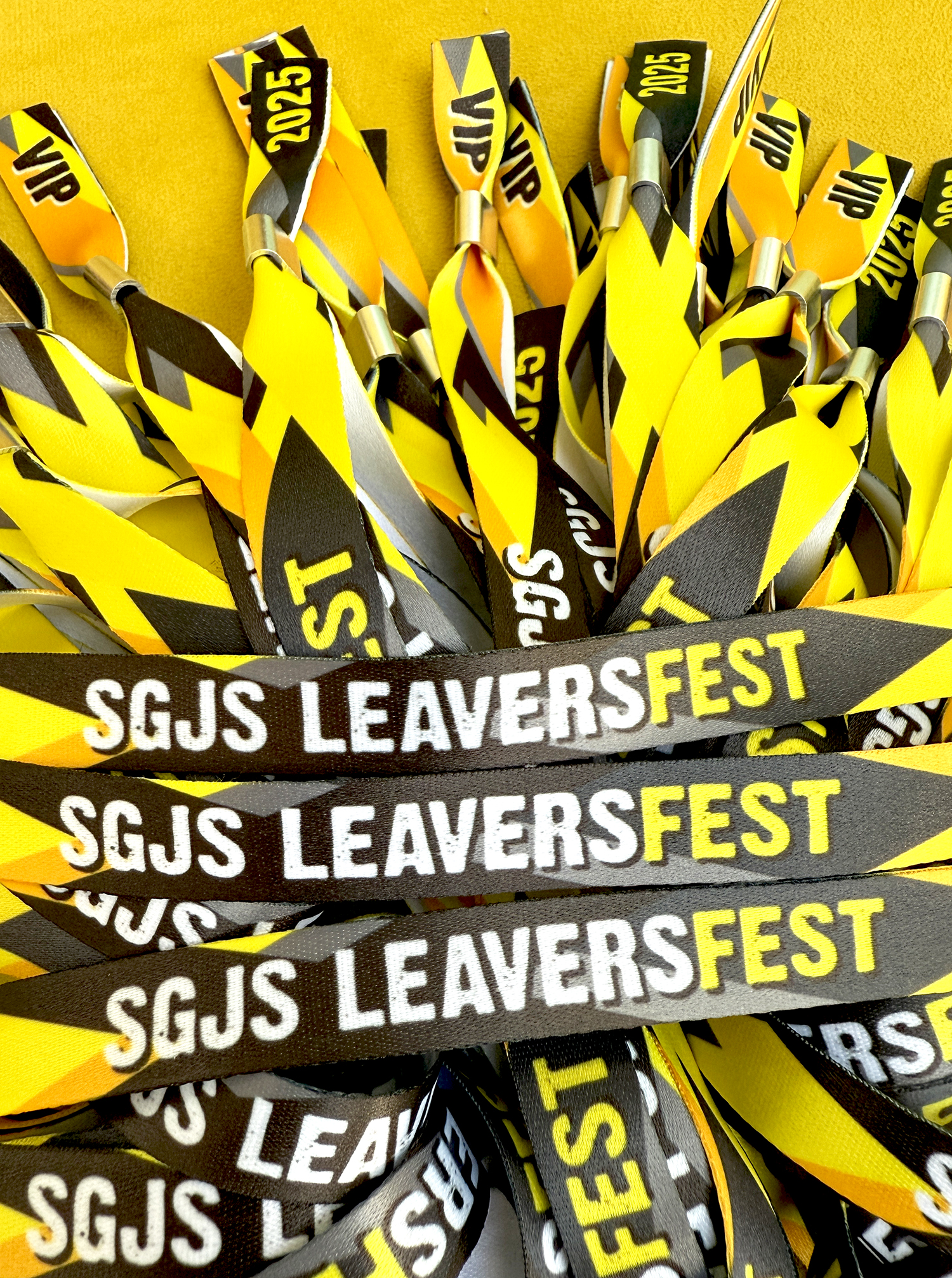 customised school leavers wristbands favours